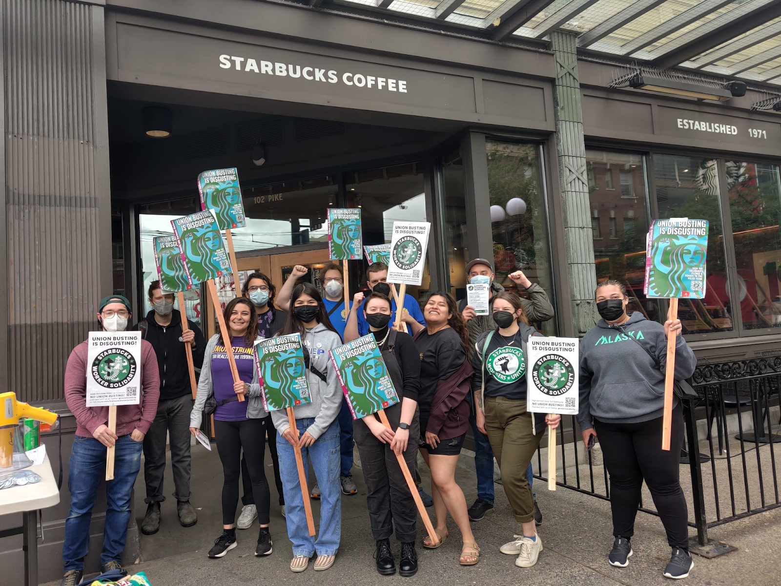 1st and Pike is on strike! Starbucks workers strike at 1st and pike, joined by community members